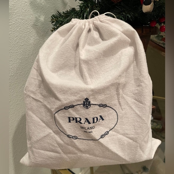 Prada Small Saffiano Bag - Picture 6 of 6